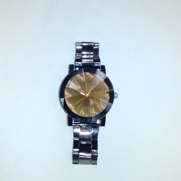 Watch - Picture 2 of 5